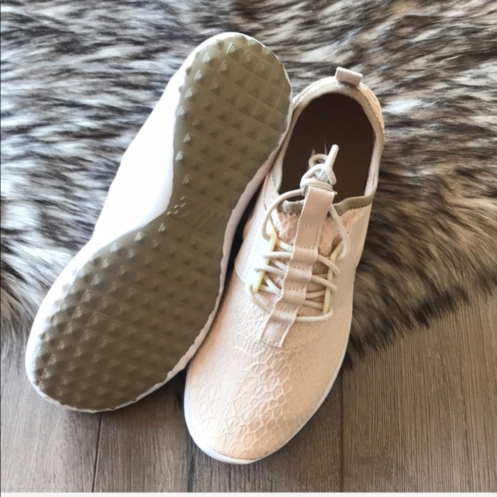 NWT Nike juvenate oatmeal Special edition - Picture 6 of 8